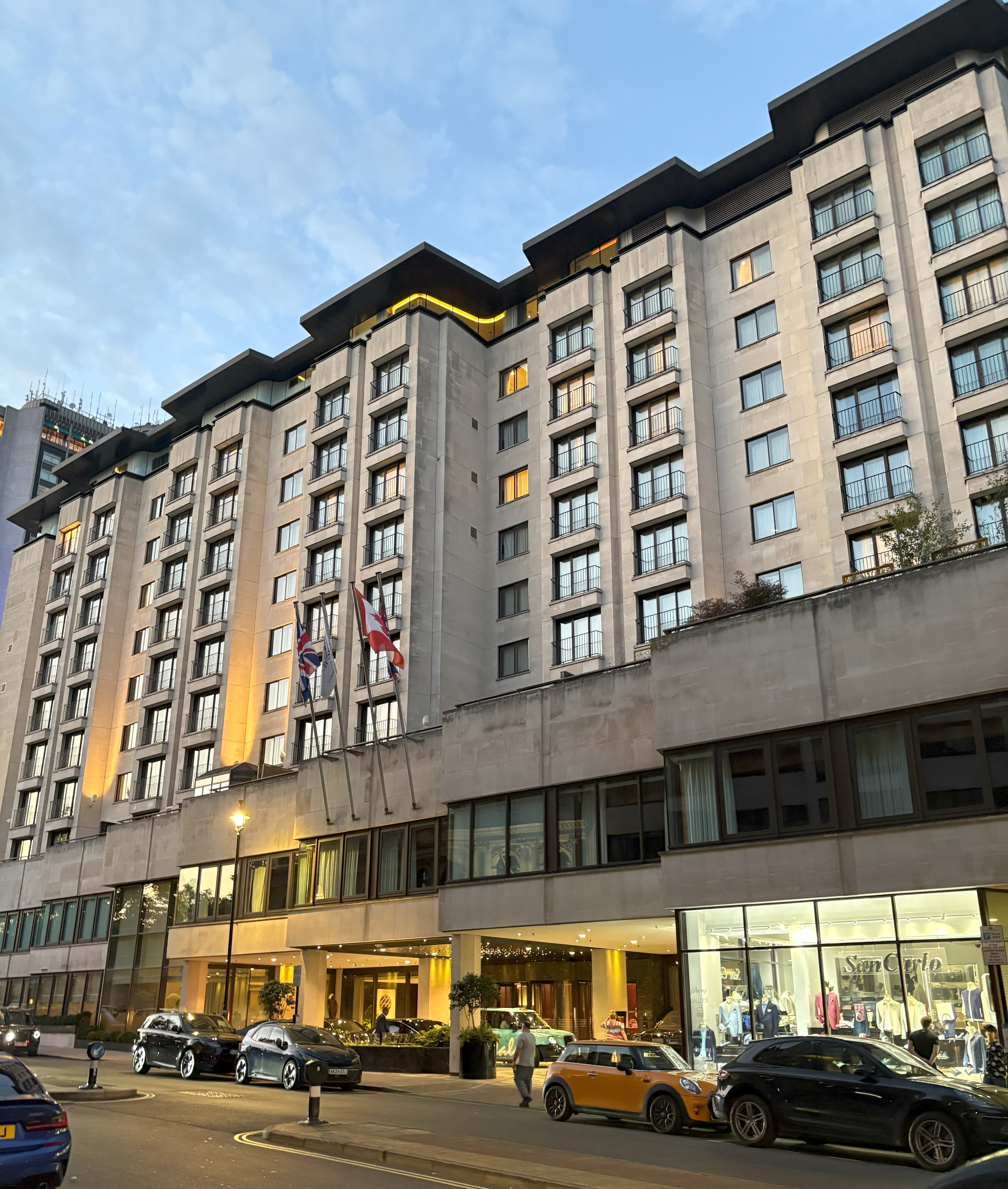Four Seasons Hotel London at Park Lane — Photo 4