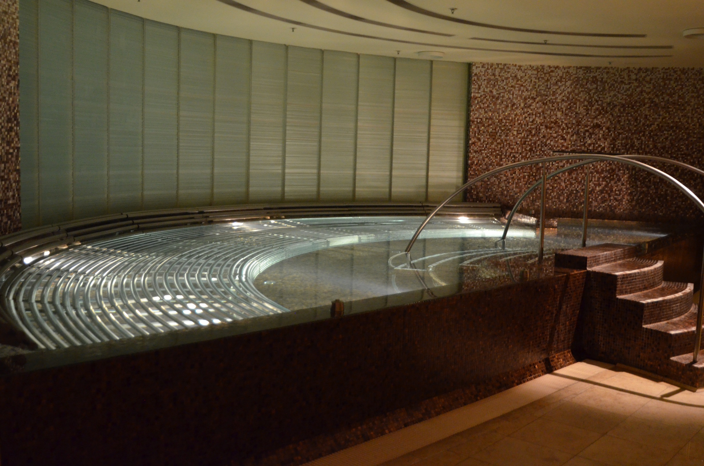 Four Seasons Hotel Hong Kong — Photo 4