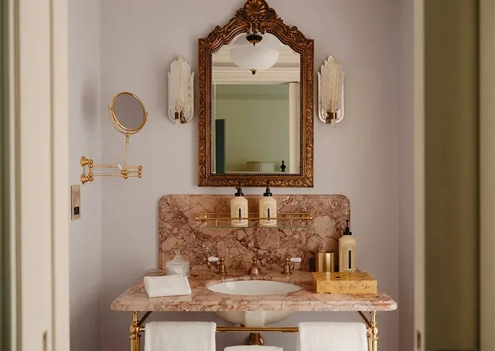 Estelle Manor — Cosy Room 2
