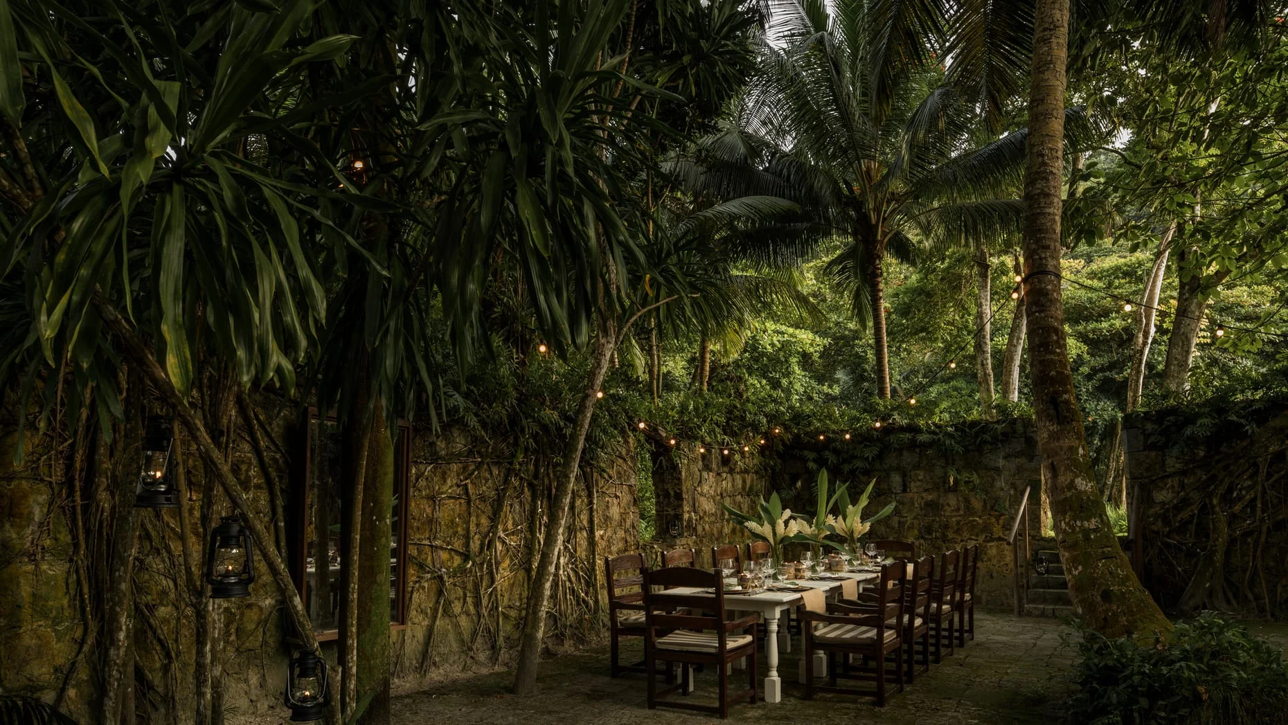 Four Seasons Resort Seychelles — Dining