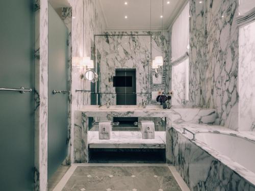 Hotel Sacher Vienna — Photo 2