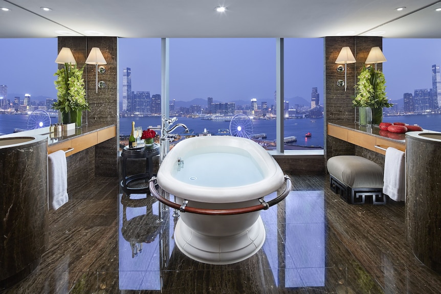 Mandarin Oriental Hong Kong — Photo 2
