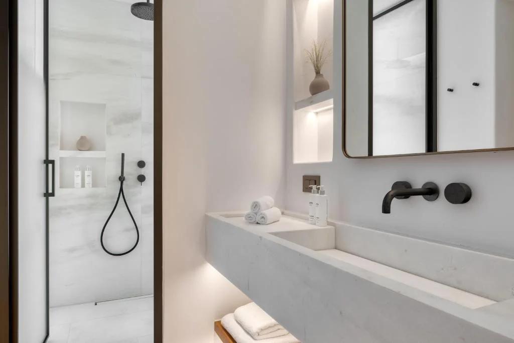 Sandblu Resort Santorini — Deluxe Sea View Room 2